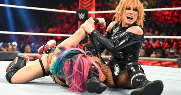 Raw: Lynch defeats Asuka, Rhodes and Ezekiel win