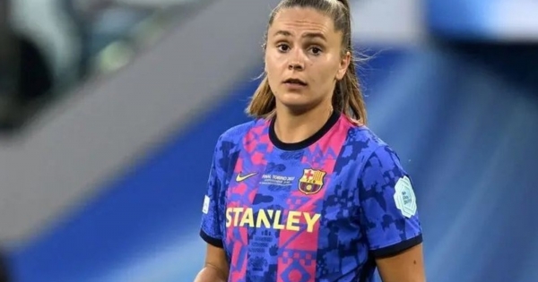 Paris Saint-Germain sign Barcelona star Lieke Martens