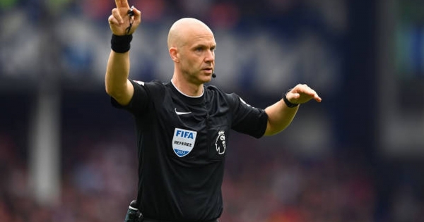 The refereeing work of Taylor and his assistants in the meeting between Juventus and PSG was more than wonderful.