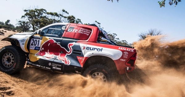 Al-Attiya leads the exhibition stage of the Moroccan Saharan Rally.