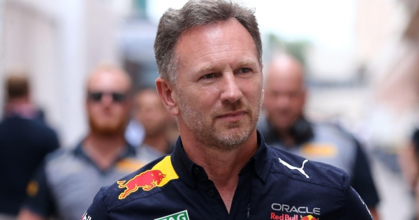 Horner accuses Mercedes of working to change the rules