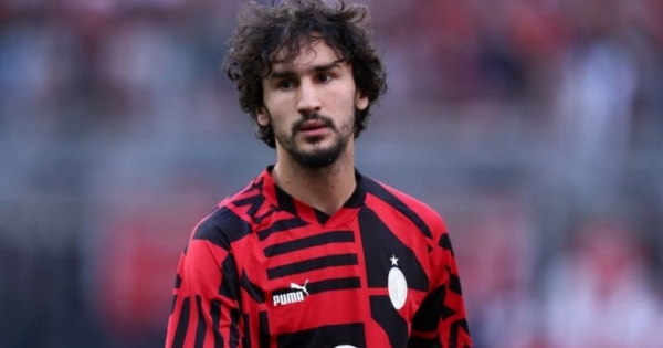 For this reason, Milan player Yassin Adli is absent from the Algerian national team.