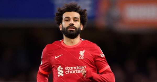 Mohamed Salah received the award for the best goal in the English Premier League.