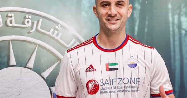 Official.. Sharjah includes Olympiakos defender Manolas for two years