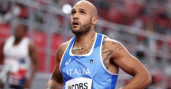 Jacobs withdrew from the semi-finals of the World Championships in the 100 meters