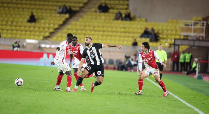 الدوري الفرنسي: انجيه يحقق المفاجاة ويلحق بموناكو الهزيمة