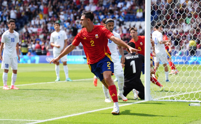 برشلونة قد يوقع مع البطل الأولمبي إذا فشل في استعادة كانسيلو