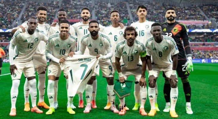 لاعبو المنتخب السعودي دعموا سلمان الفرج امام أستراليا