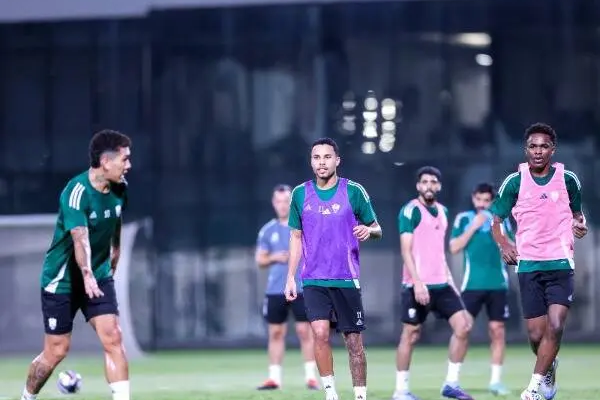 غوميز يعود لتدريبات اهلي جدة السعودي