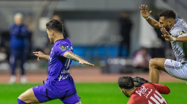 الهلال ينقض على الطائي ويحقق فوزًا كبيرًا في كأس الملك