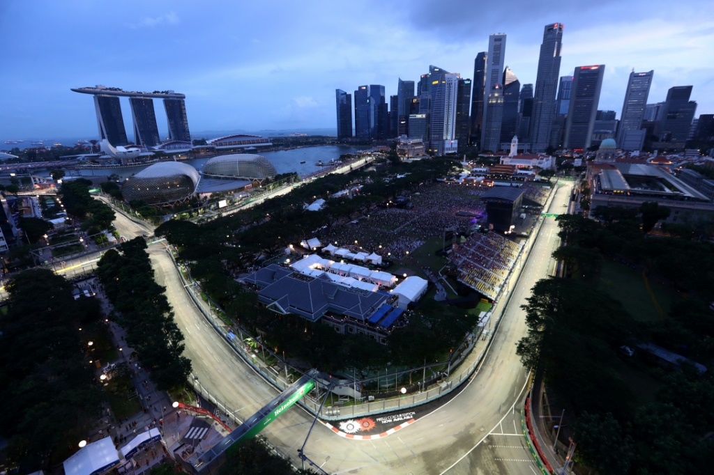 منظمو جائزة سنغافورة يرفضون اقامة السباق خلف ابواب موصدة