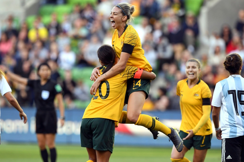 مونديال السيدات 2023: مكاسب لأستراليا ونيوزيلندا والكرة النسائية